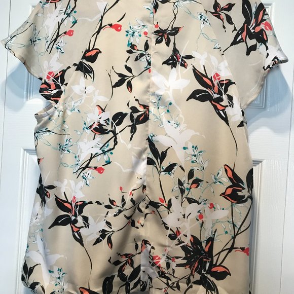 Liz Claiborne Cream top - fully lined! - Picture 5 of 8